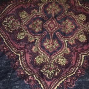 Queen size comforter